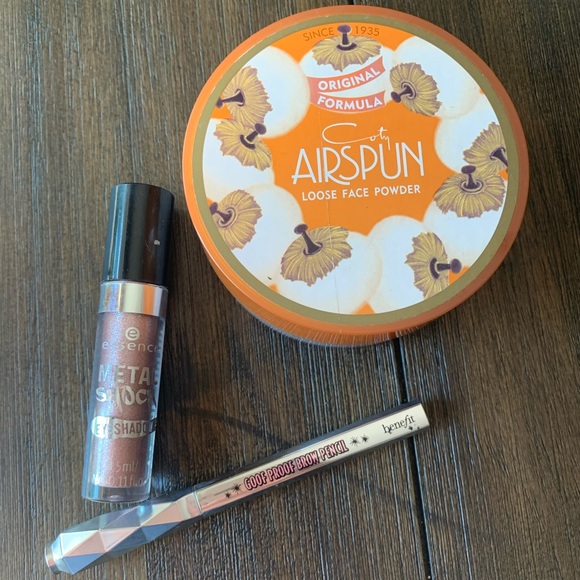 🔴SOLD🔴Makeup bundle! - Picture 1 of 4